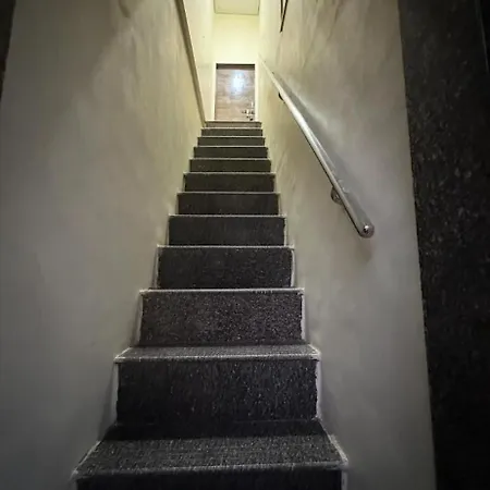 1bhk-entire Near Kokilaben Dhirubhai Ambani Hospital Andheri W Apartment *