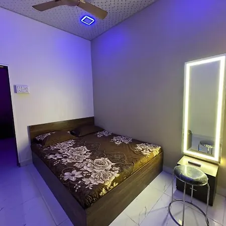 1bhk-entire Near Kokilaben Dhirubhai Ambani Hospital Andheri W *