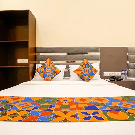 Hotel Fabhotel Freedom International Mumbai