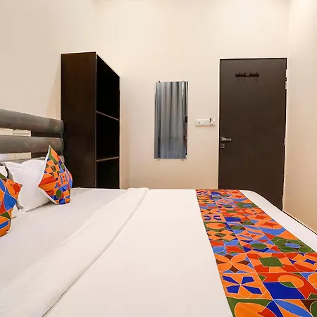 Hotel Fabhotel Freedom International 3*