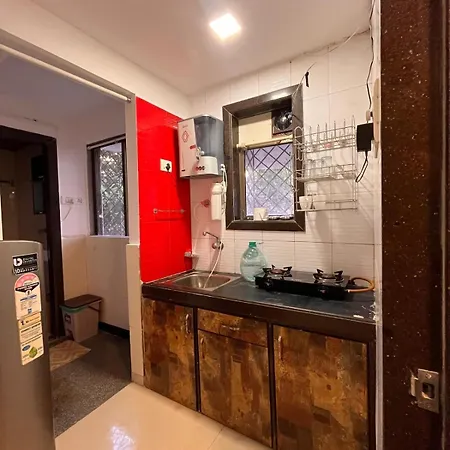 Apartment Carter Bay Peaceful Near The Shore, Bandra Mumbai
