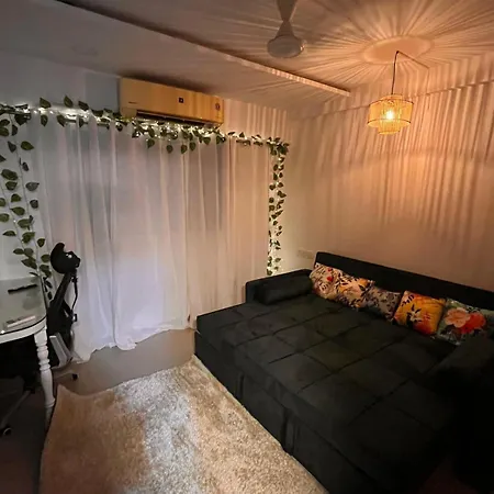 Apartment Carter Bay Peaceful Near The Shore, Bandra *