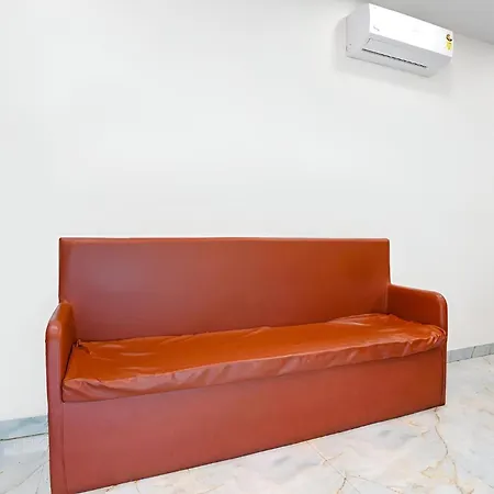 Hotel Glitz Good Luck Residency - Nr Exhibition Centre 3*