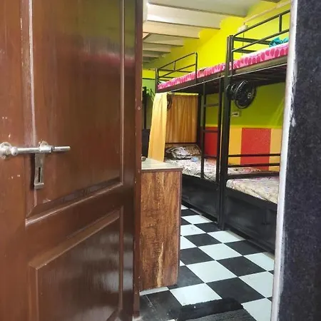 Seven Star Pg And Hostel