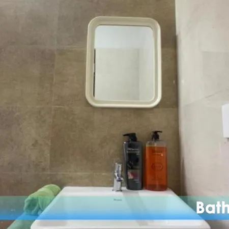 2br Service Aprt In Malad *