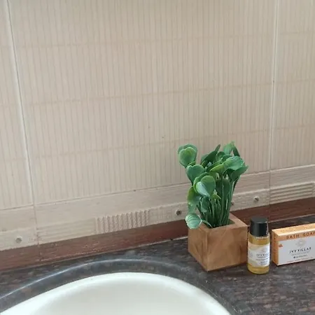 Private 1 Bedroom Cosy Nr Vivanta Malad West Apartment Mumbai