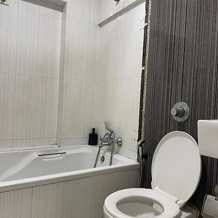 Apartment Sperb 4 Bedroom Mumbai