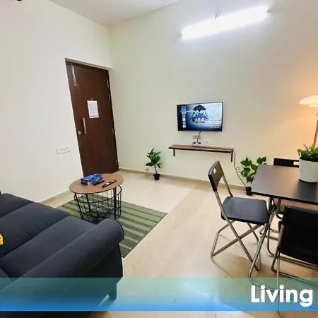 1br Service Aprt In Malad Apartment