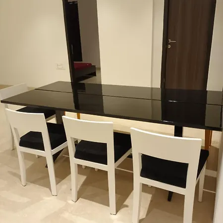 Easy Apartment