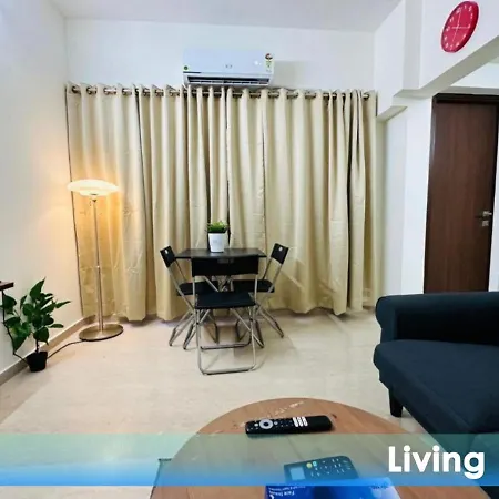 Apartment 1br Service Aprt In Malad