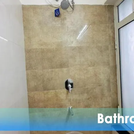 1br Service Aprt In Malad Apartment Mumbai