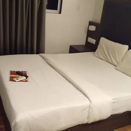 Hotel Royal Palace 3*