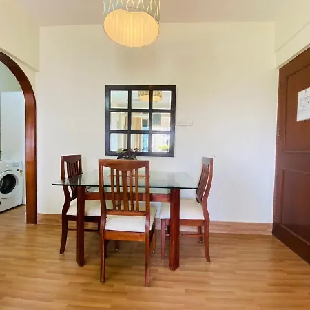 2 Bed 2 Bath Prime Bandra Sea Views 5 * Mumbai