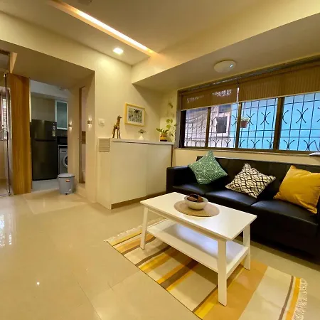 Chic Pad In Bandra West Mumbai