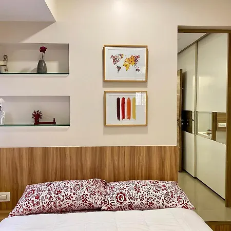 Chic Pad In Bandra West