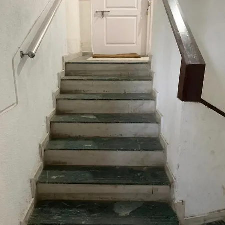 Entire 3 Bedroom With Balconies Bandra Mumbai