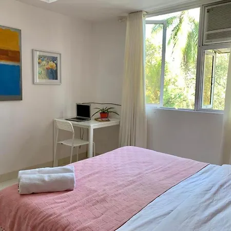 Entire 3 Bedroom With Balconies Bandra * Mumbai