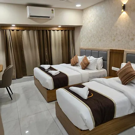 Hotel Galaxy Bkc