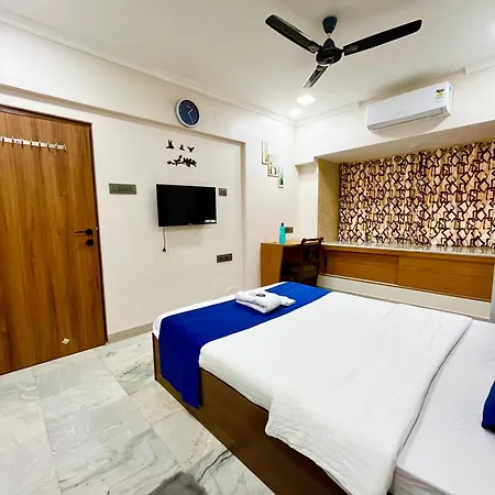 Urbannest Service Powai 3*