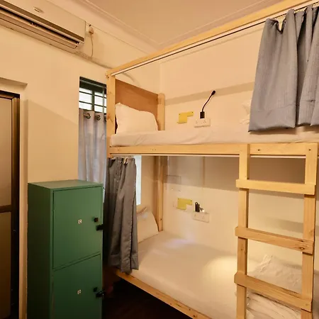 Locomo Mini - 9 Mins From Airport Hostel