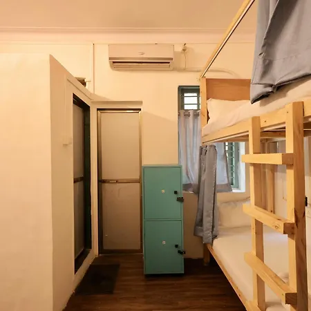 Locomo Mini - 9 Mins From Airport Hostel