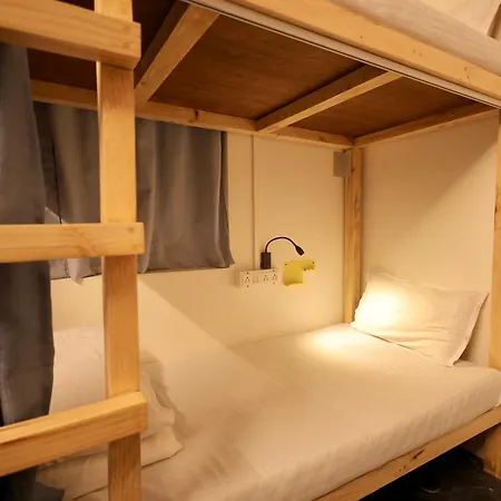 Hostel Locomo Mini - 9 Mins From Airport
