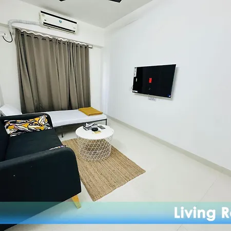 1br Service In Parel * Mumbai