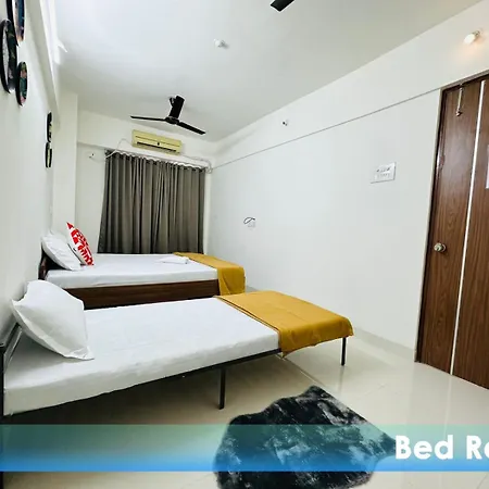 1br Service In Parel Apartment *