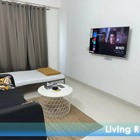 1br Service In Parel Apartment *