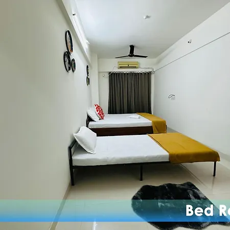 Apartment 1br Service In Parel Mumbai