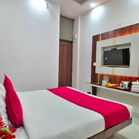 Hotel Radiant Hotel,andheri East Terminal 1,2 Mumbai