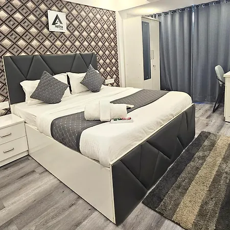 Guest house Astha Kandivali Service
