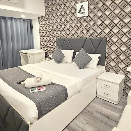 Astha Kandivali Service Guest house Mumbai