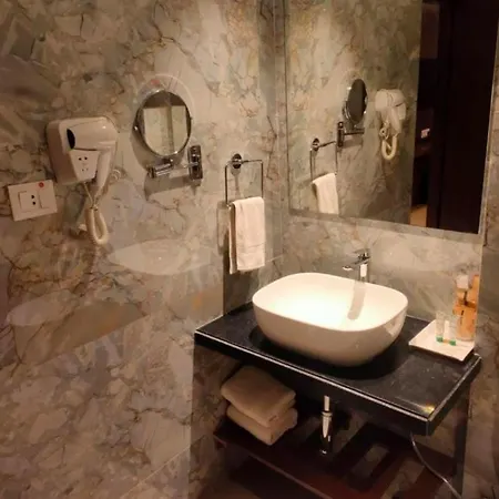Hotel Radiant International