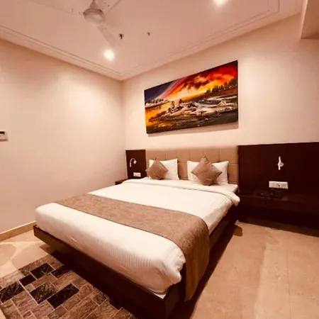 Hotel Radiant International 2*