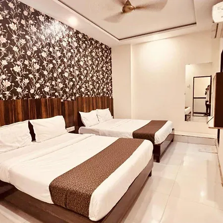Hotel Garden Palace 3*
