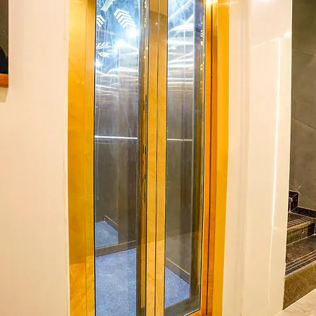 Fabhotel Prime Palm Grove - Nr Bkc 2*