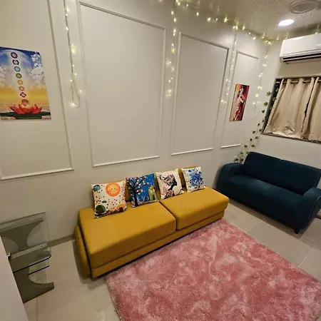 Apartment Cozy Rose Peaceful Village Retreat In Bandra *