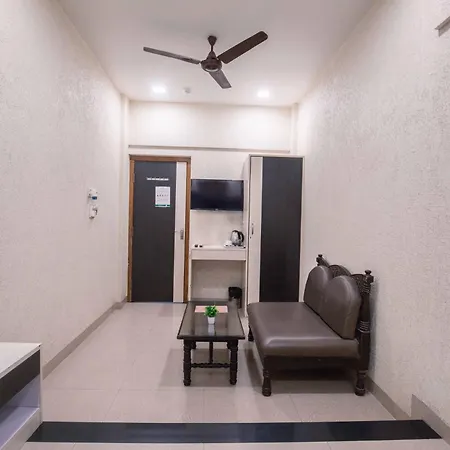 Treebo Hiramani Parel Lalbaug Hotel Mumbai