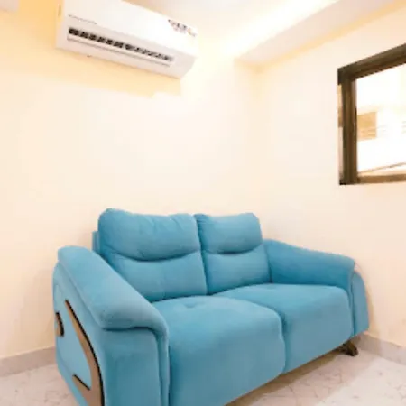 Hotel Crystal Castle Goregaon West Link Road, 4*