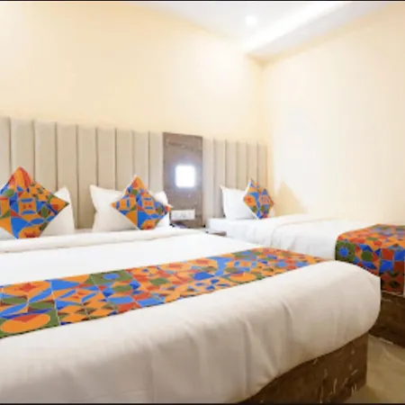 Hotel Crystal Castle Goregaon West Link Road, Mumbai
