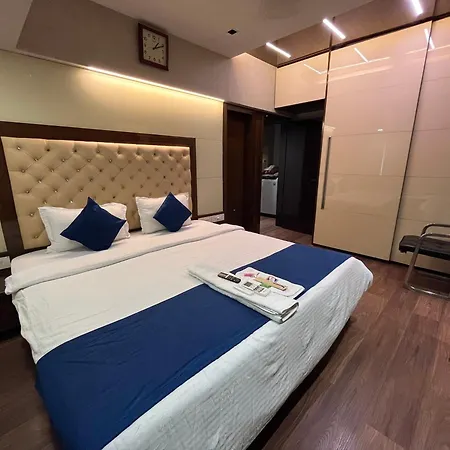 Zenith Luxe - Near Iit & Hiranandani, Powai 3*