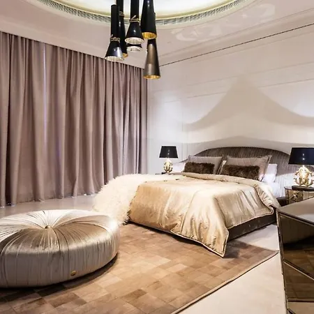 Sperb 4 Bedroom Apartment *