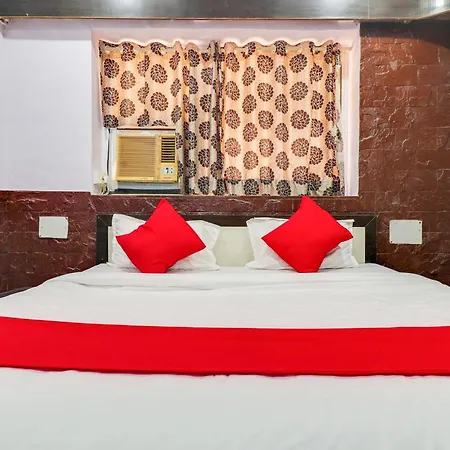 Collection O Sher E Punjab Andheri Hotel