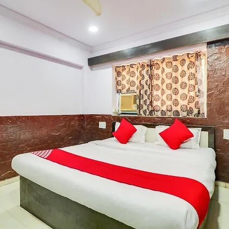 Collection O Sher E Punjab Andheri Hotel