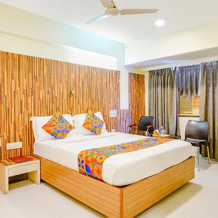Hotel Fabexpress Kuber - Nr Apmc Vashi, Navi