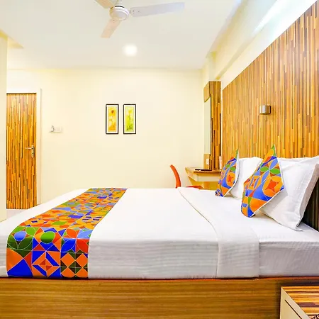 Hotel Fabexpress Kuber - Nr Apmc Vashi, Navi Mumbai