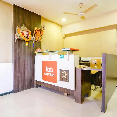 Fabexpress Kuber - Nr Apmc Vashi, Navi 3* Mumbai