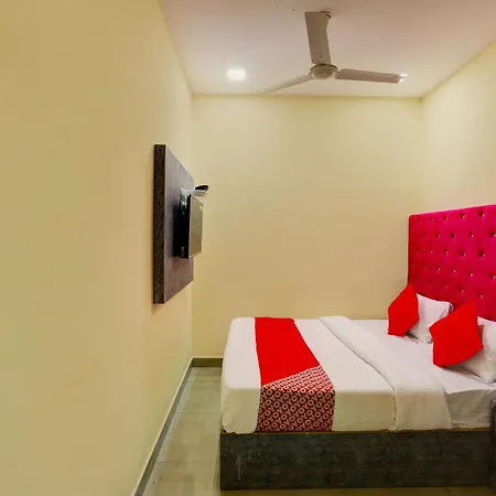 Collection O Goregaon West Hotel Mumbai