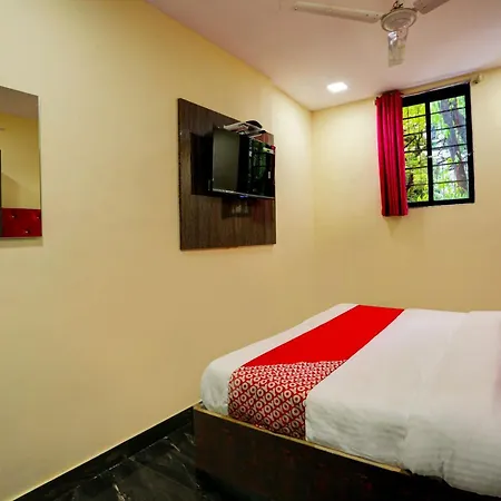 Collection O Goregaon West Hotel 3*